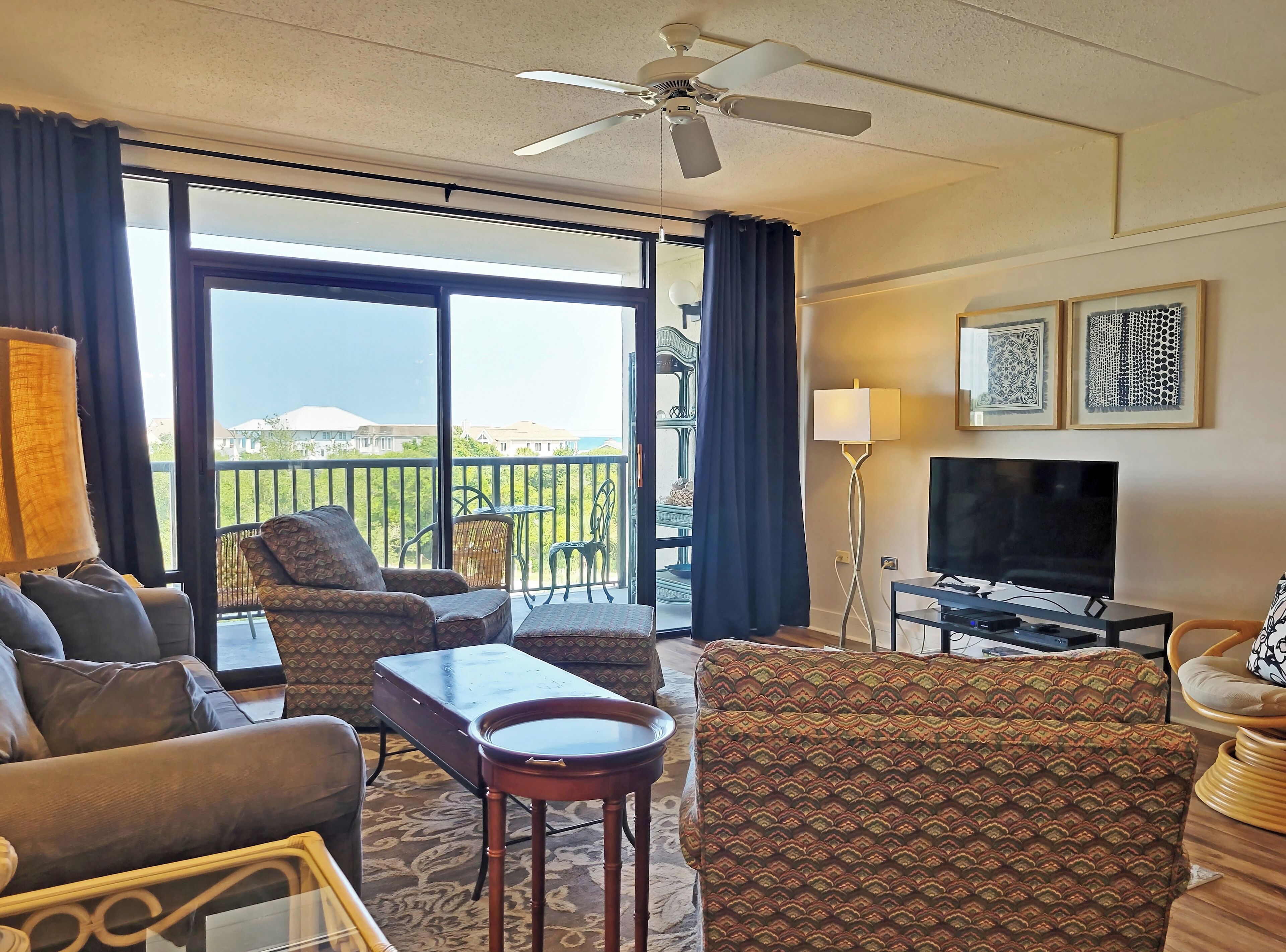 Second row condo, 4th floor, beach access across road, balcony, pool, grill area