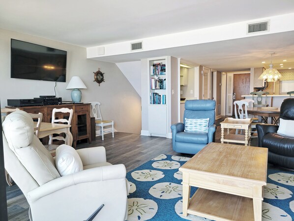 Smart TV, DVD player, stereo - Oceanfront Townhouse-Style Condo, 2 Balconies with Ocean/Beach Views, Pool (Pawleys Island)