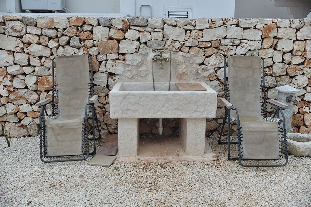 Lamia with 5 fireplaces