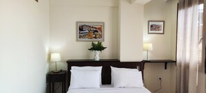 1 bedroom, desk, iron/ironing board, free WiFi