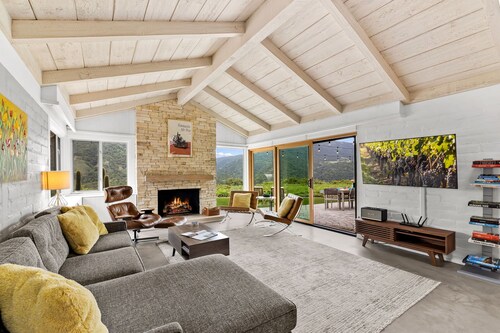 3826 Hacienda on the Hill - Private, Great Views