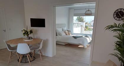 Coastal Apartment With sea Views