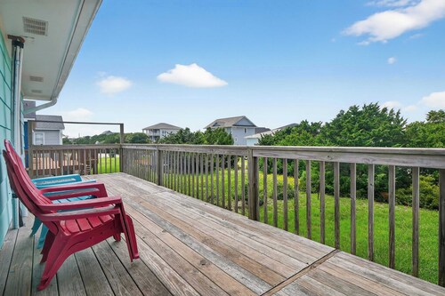 Bright & Relaxing 4BR Retreat, South Topsail
