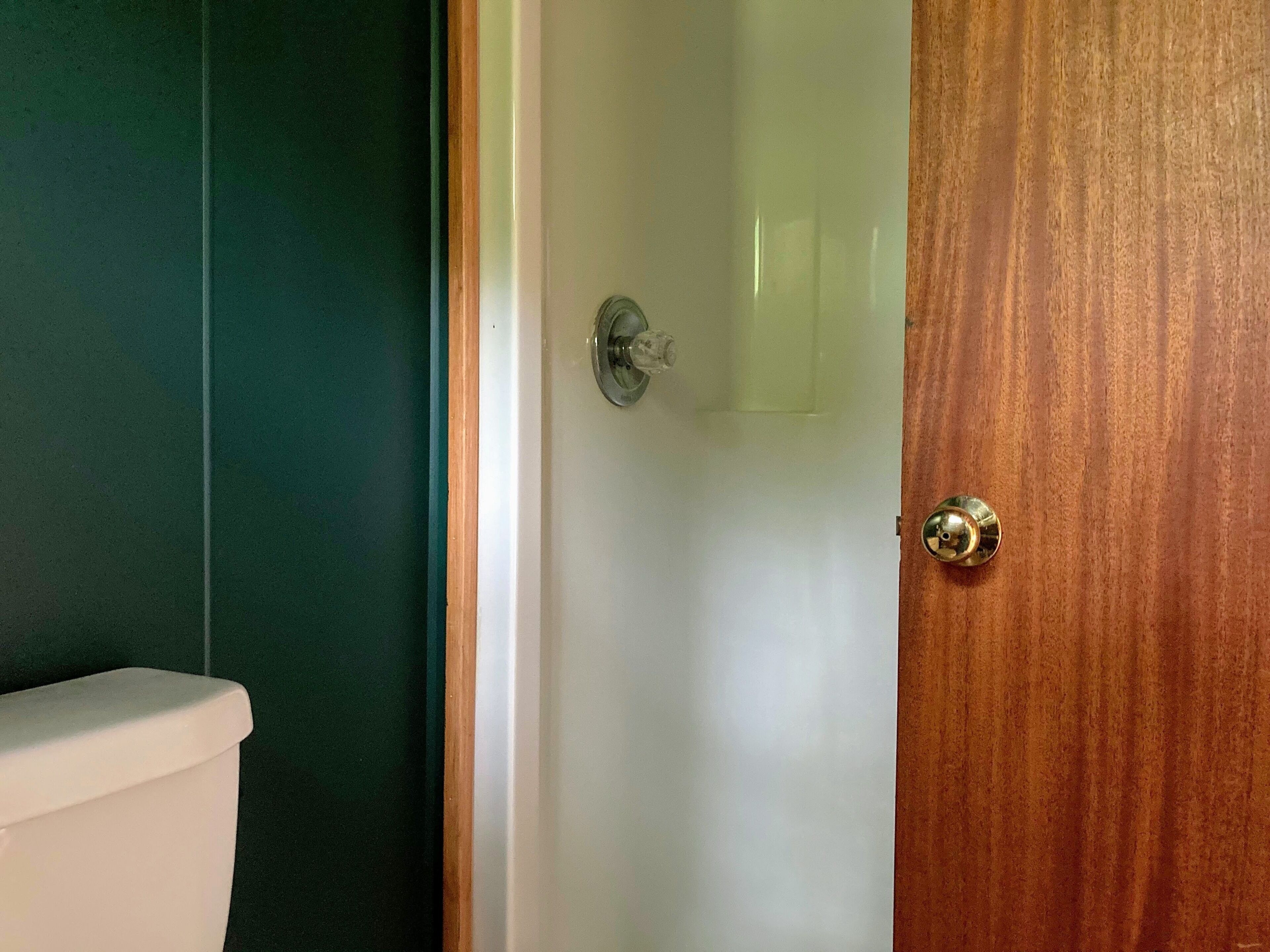 The Lorca ADK Motel Room 1