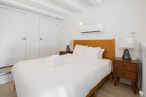 1 bedroom, iron/ironing board, travel cot, WiFi