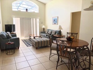 Villa, 4 Bedrooms | Living room | Flat-screen TV