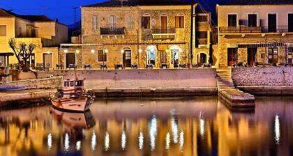 Mani's Aura Seaside-Spacious Summer Retreat