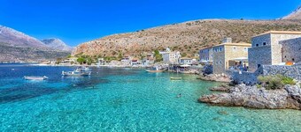 Mani's Aura Seaside-Enchanting Stone Gem