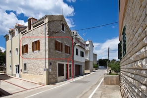 Apartment | Exterior