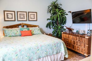 Condo, 2 Bedrooms | 2 bedrooms, bed sheets