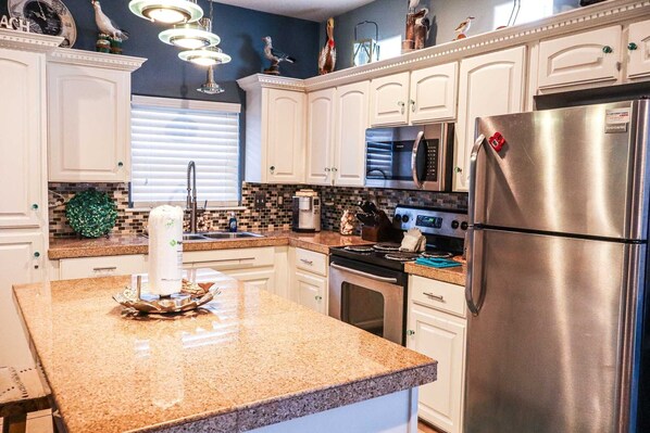 Condo, 2 Bedrooms | Private kitchen | Fridge, microwave, oven, coffee/tea maker