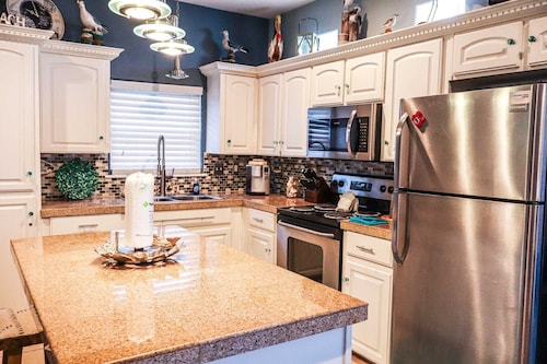 Sea Dreams 3 2 Bedroom Condo by RedAwning