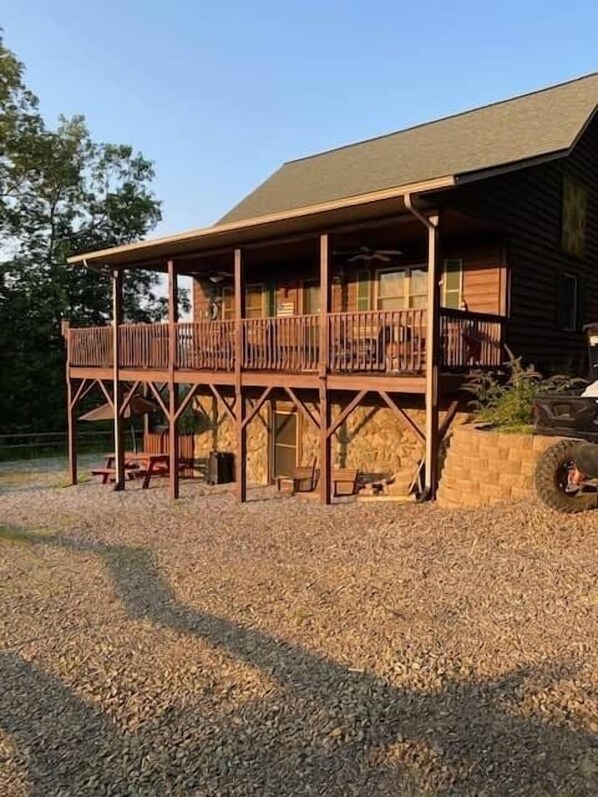 Exterior - Panoramic views•Endless relaxation! Blue Ridge Pky (Purlear)