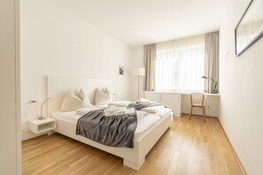 3 bedrooms, free WiFi, bed sheets