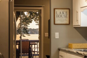 Interior - Spacious 4 bedroom on Lake Le Home Dieu (Alexandria)