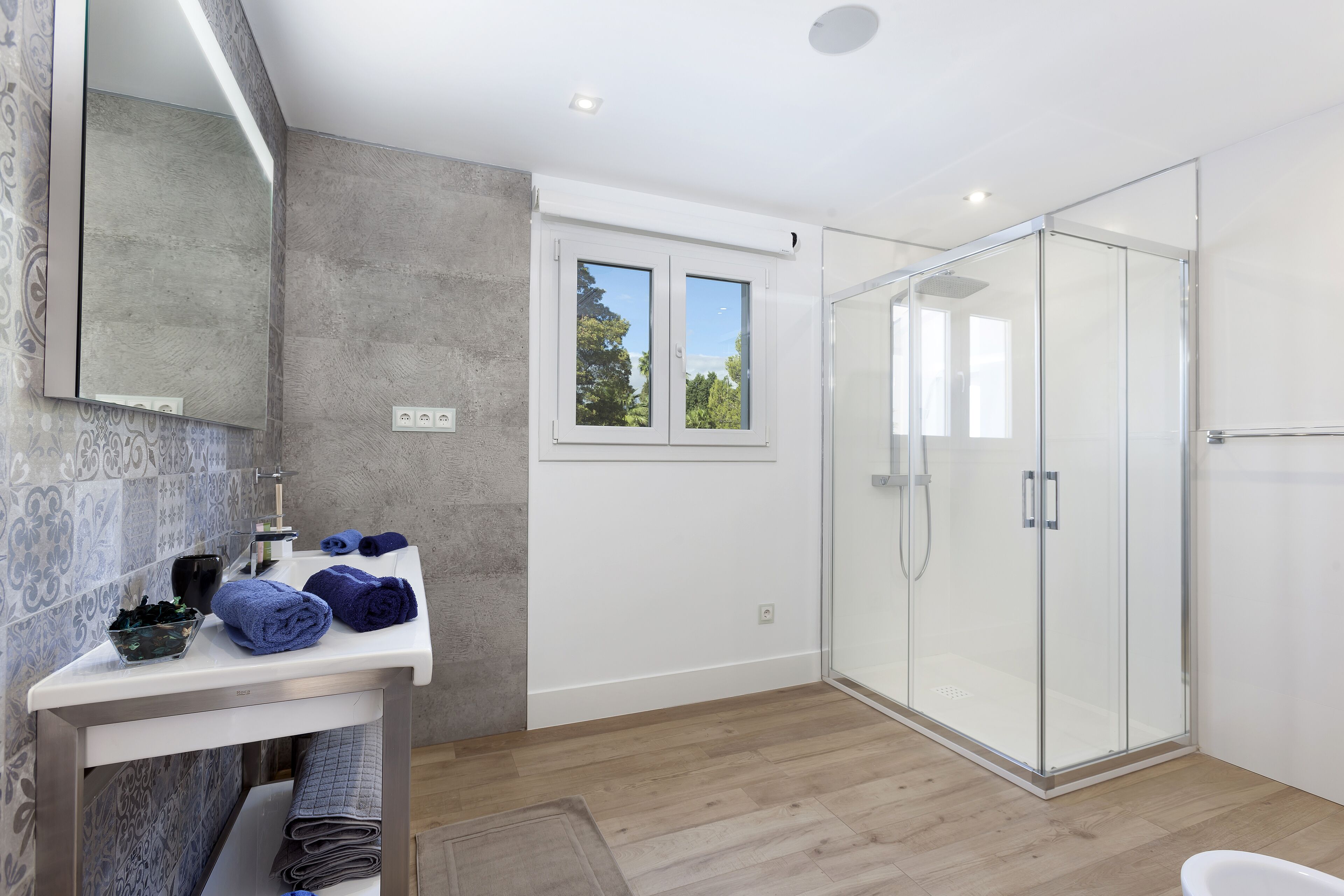 Espitality, Luxury Contemporary Villa Golden Mile by Hedo villas Marbella