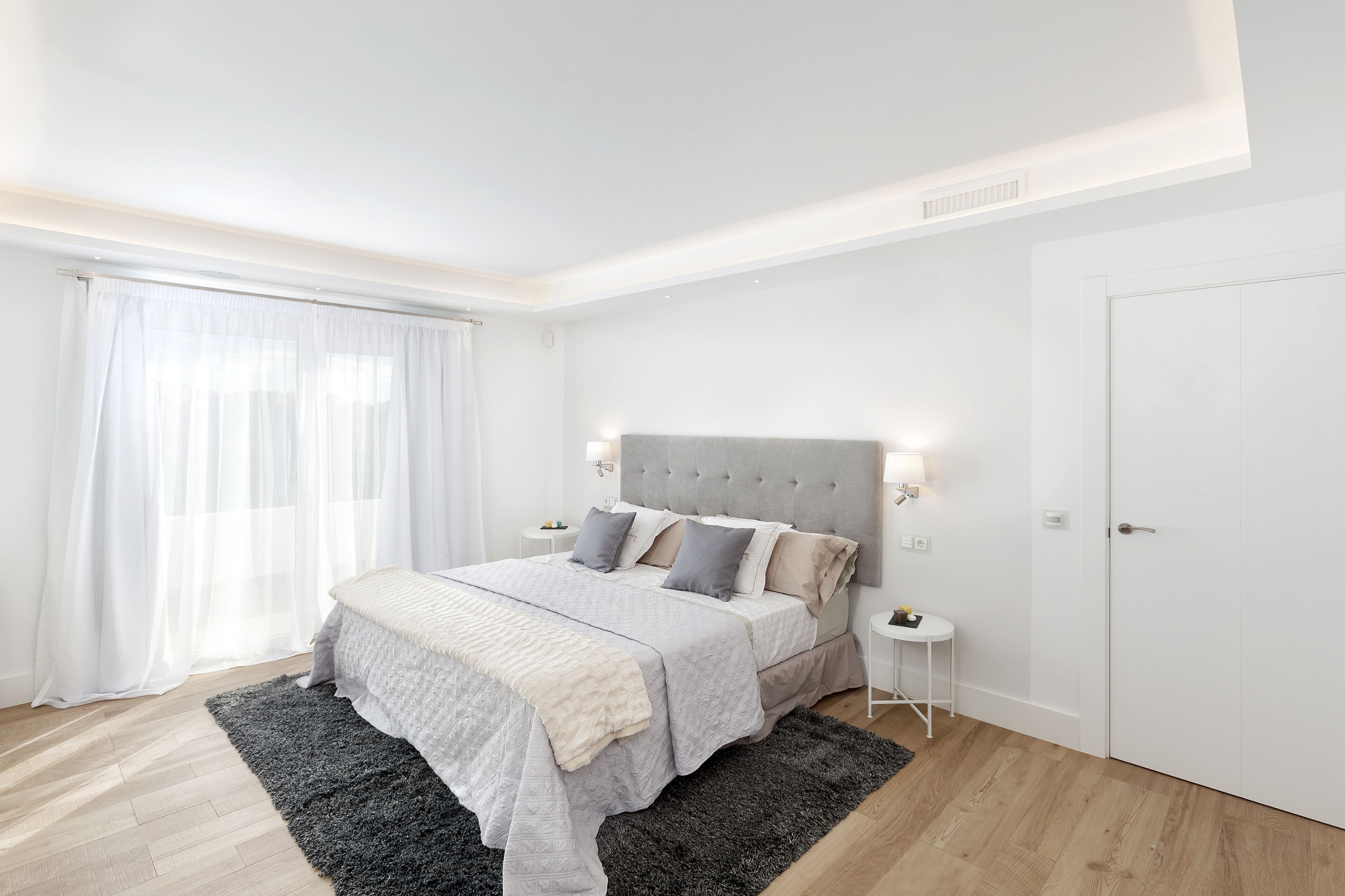 Espitality, Luxury Contemporary Villa Golden Mile by Hedo villas Marbella