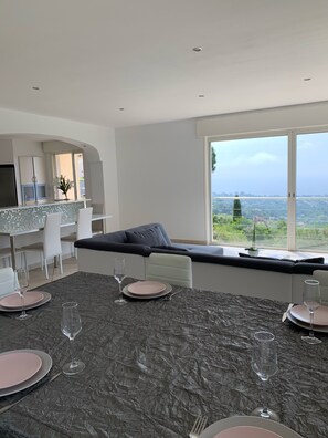 Interior - Villa Avec vue Panoramique (Cavalaire-sur-Mer)
