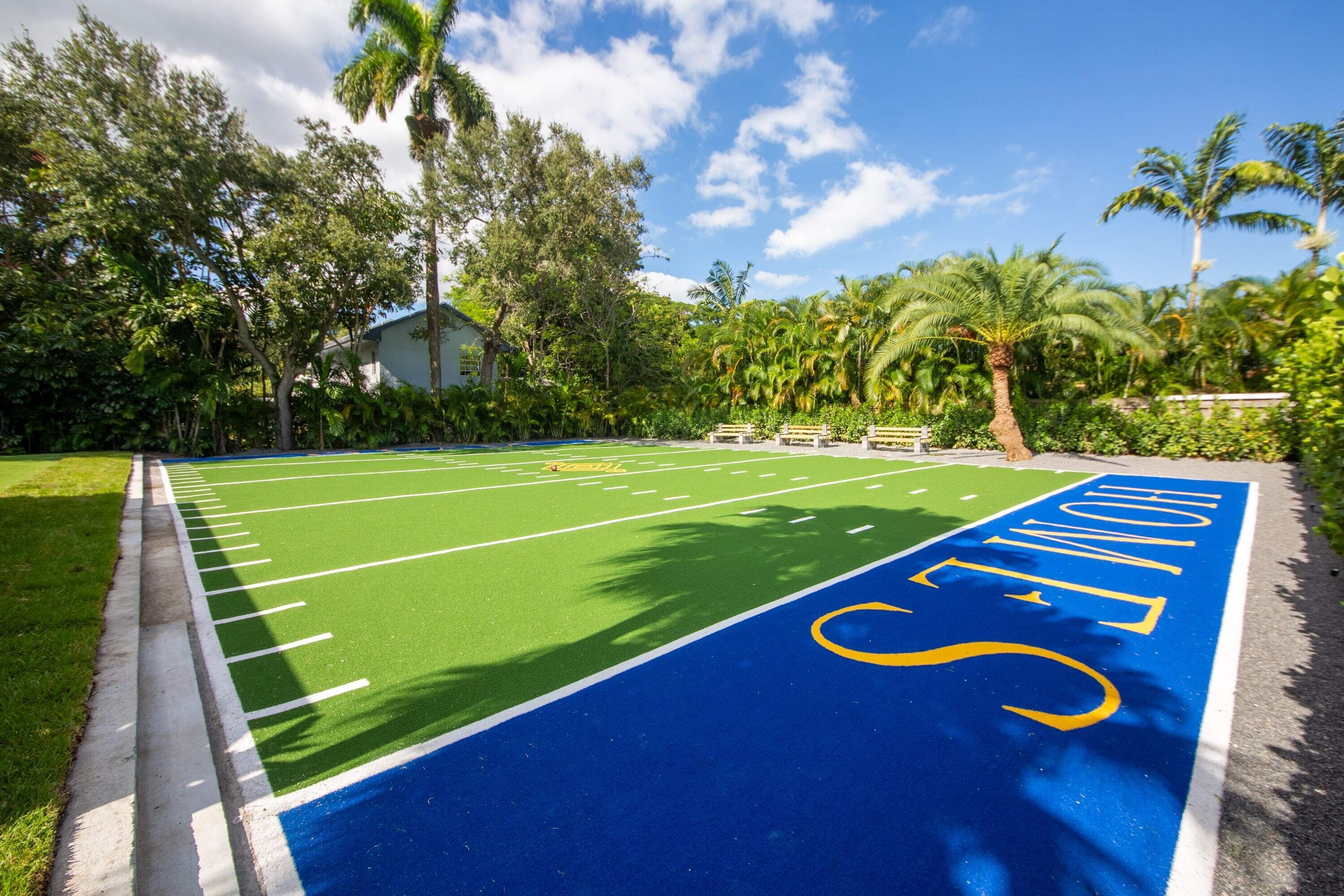 NFL Field Villa | Terrace w/Fire Pit+Games+Grill