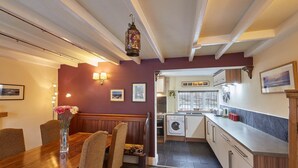 House | In-room dining - The Green (Whitby)