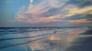 Beach nearby, sun loungers