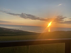 Property grounds - Beachfront Retreat with sunset views (Cape Wolfe)