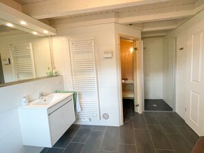 Bathtub, jetted bath
