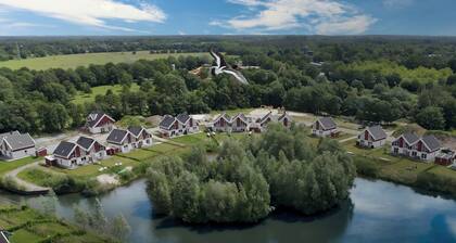 Modernes Ferienhaus in Perfekter Lage mit Kamin, Sauna, Whirlpool