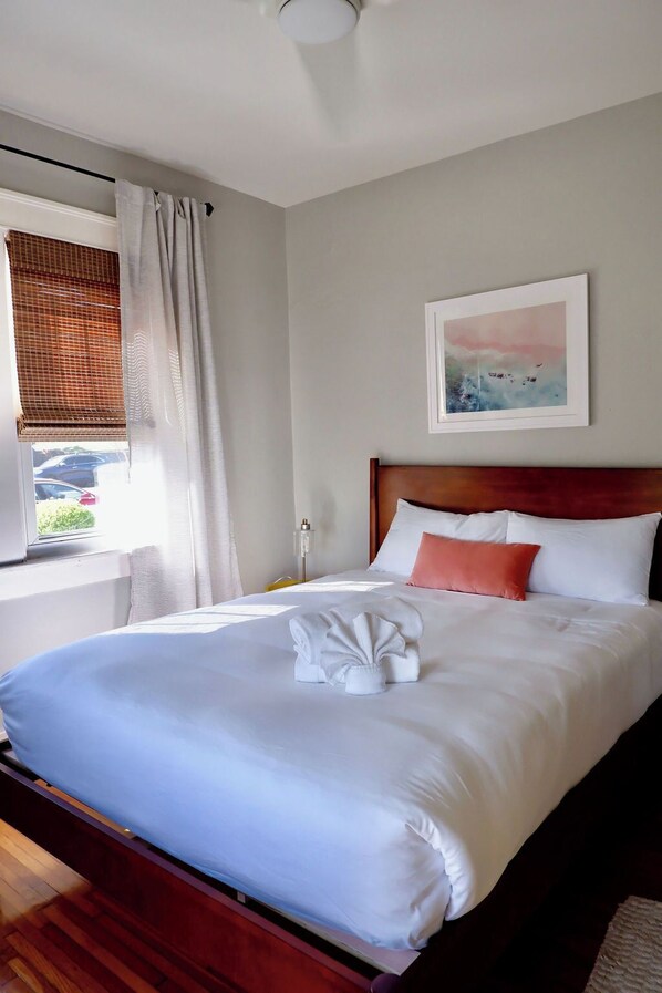 3 chambres, fer et planche à repasser, accès au Wi-Fi (inclus)