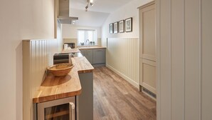 Cottage | Private kitchen - Reivers Cottage (Richmond)