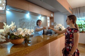 Reception - Hotel TISA (Baile Olanesti)