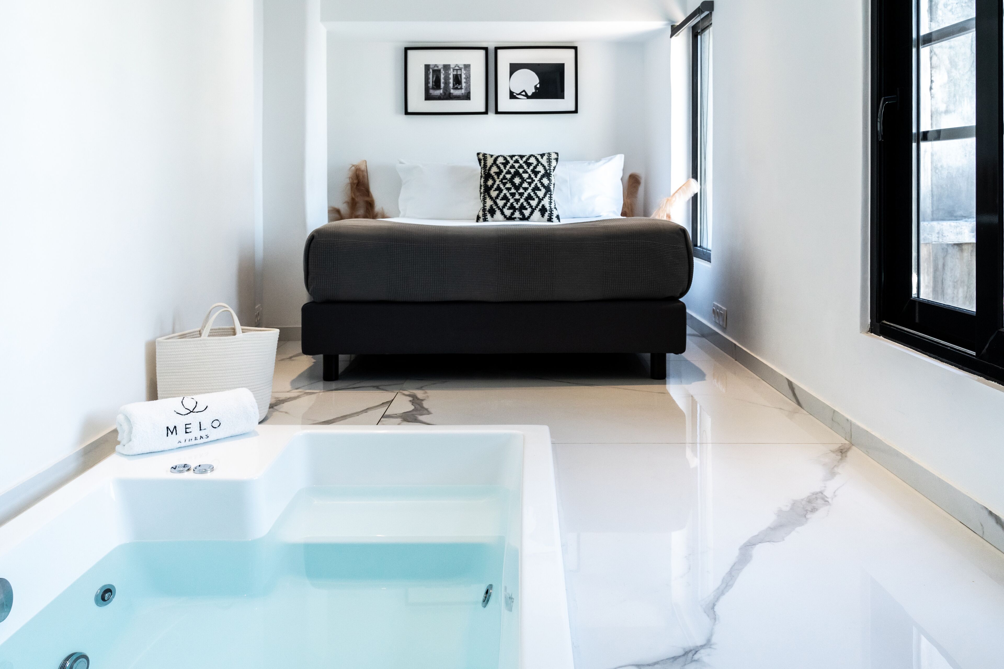 luxury suite, hot tub, city view | 1 bedroom, premium bedding, pillow-top beds, in-room safe