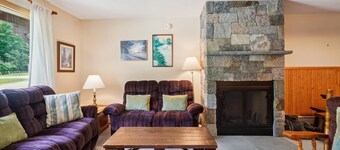 2 bedroom Killington condo with fireplace, kitchen, and Wi-Fi.