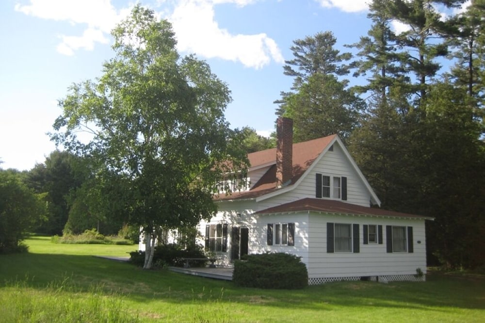 Stable Properties - Charming Four Bedroom Cottage With Beautiful Views