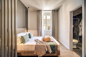 Chambre Classique | 2 chambres, minibar, coffres-forts dans les chambres, bureau