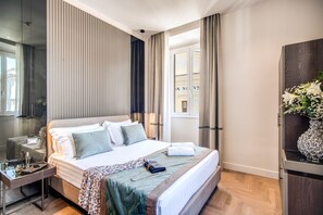 Minibar, in-room safe, desk, free WiFi - Hotel 77 Seventy-Seven (Rome)