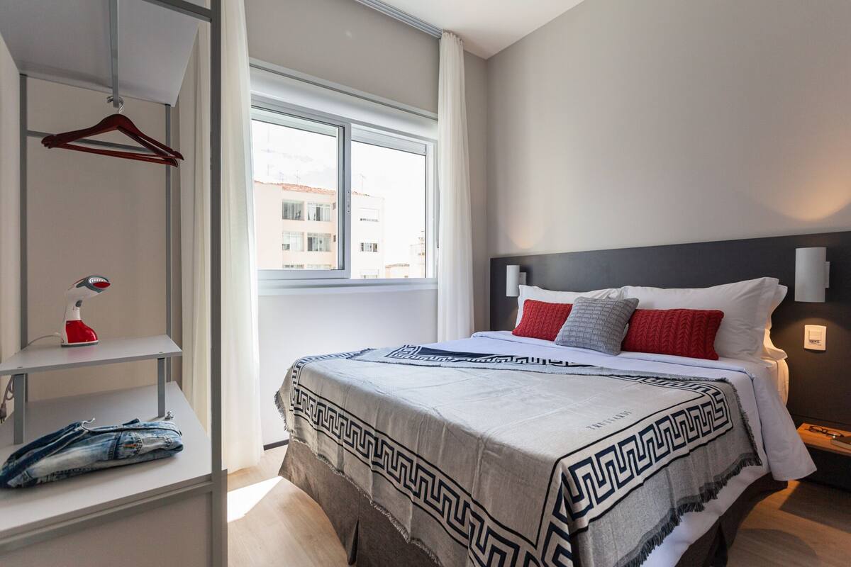 Suite estudio superior | Ropa de cama de alta calidad y colchones con acolchado adicional