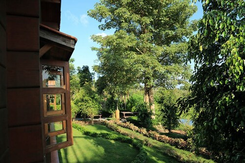 George's Cottage & Resort 