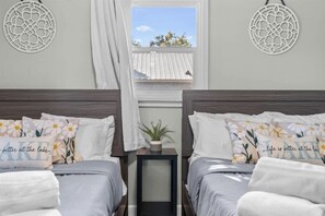 2 bedrooms, desk, iron/ironing board, travel crib