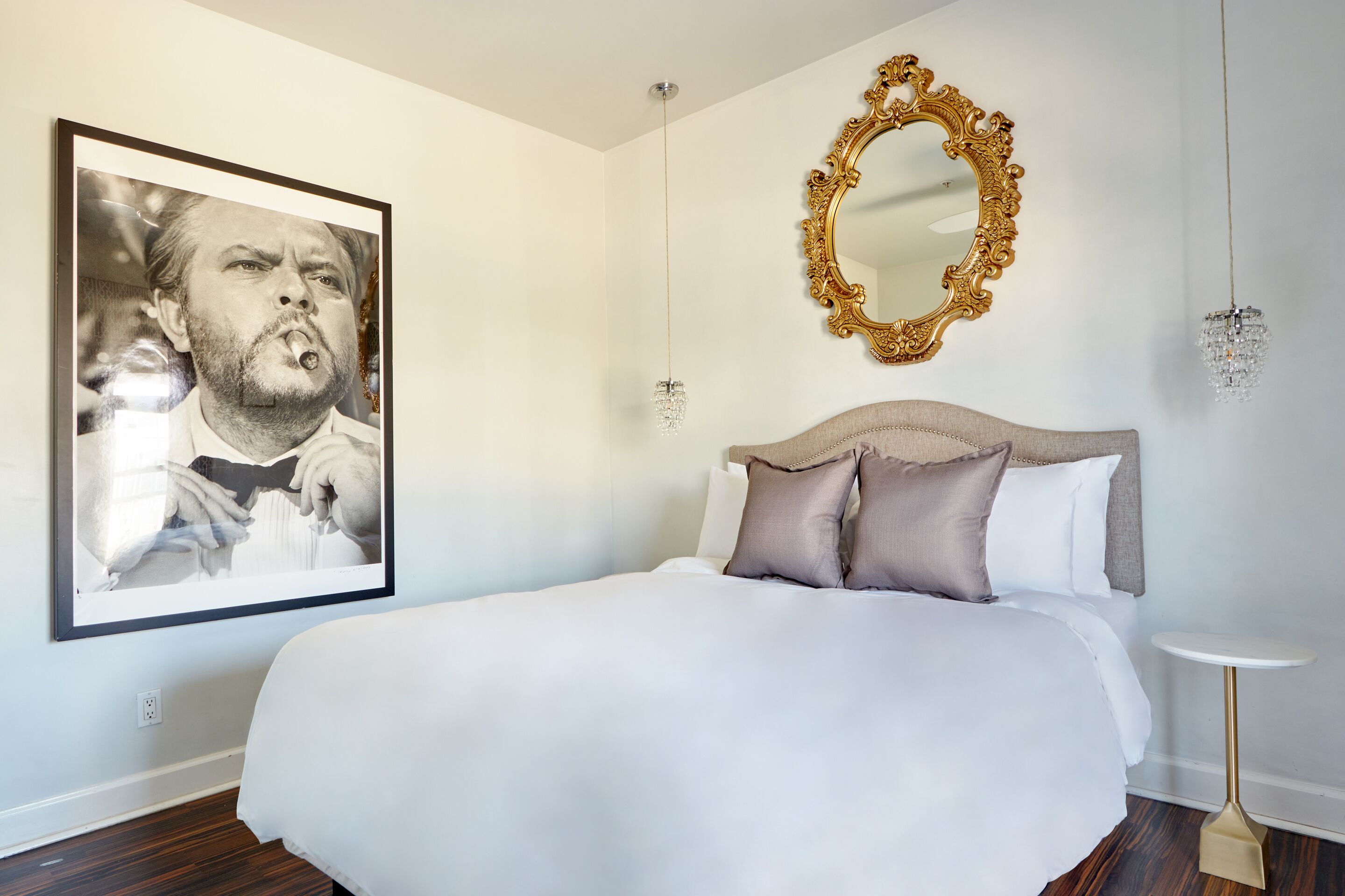 The Crescent powered by Sonder | Spacious Queen Room