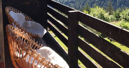 Casa Sergio con Splendida Vista sul Sasso Rosso