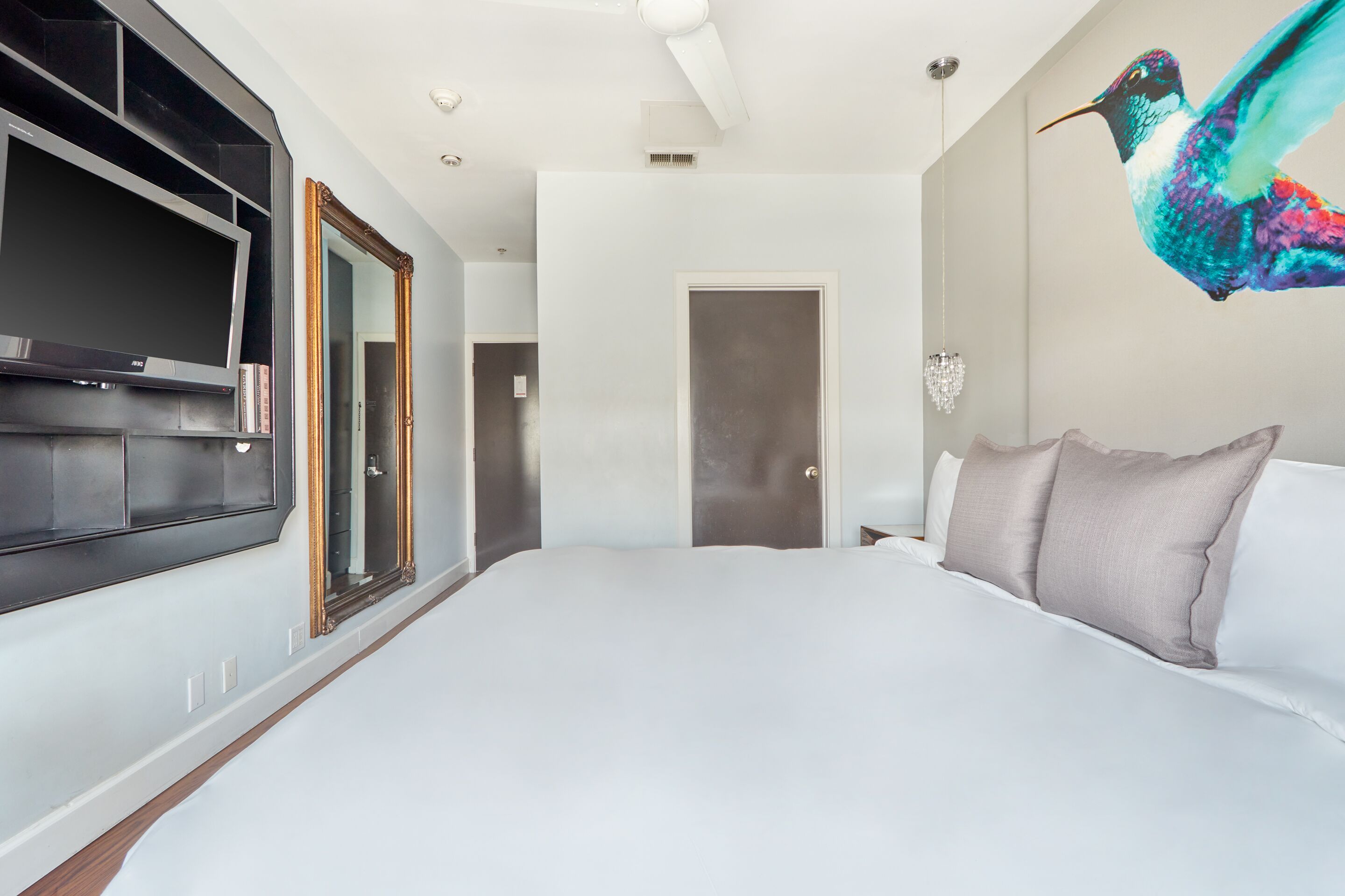 The Crescent powered by Sonder | King Room