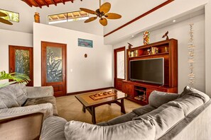 Unclassified image, 4 of 39, button