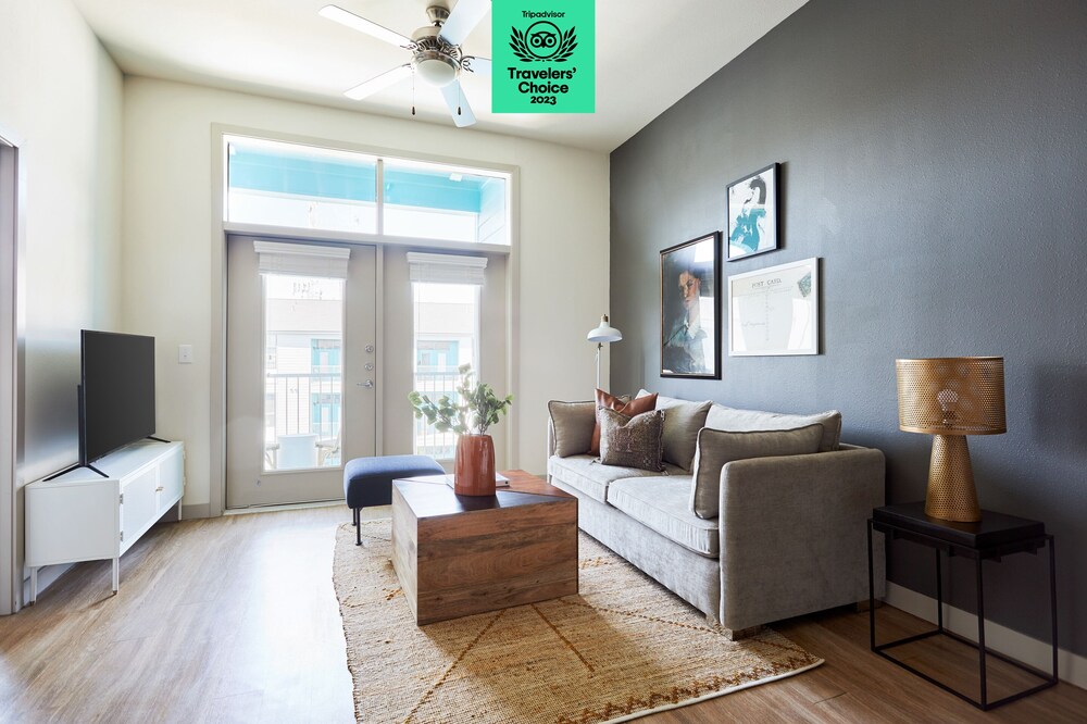 Sonder at La Villita | Superior One-Bedroom Apartment w/ Balcony