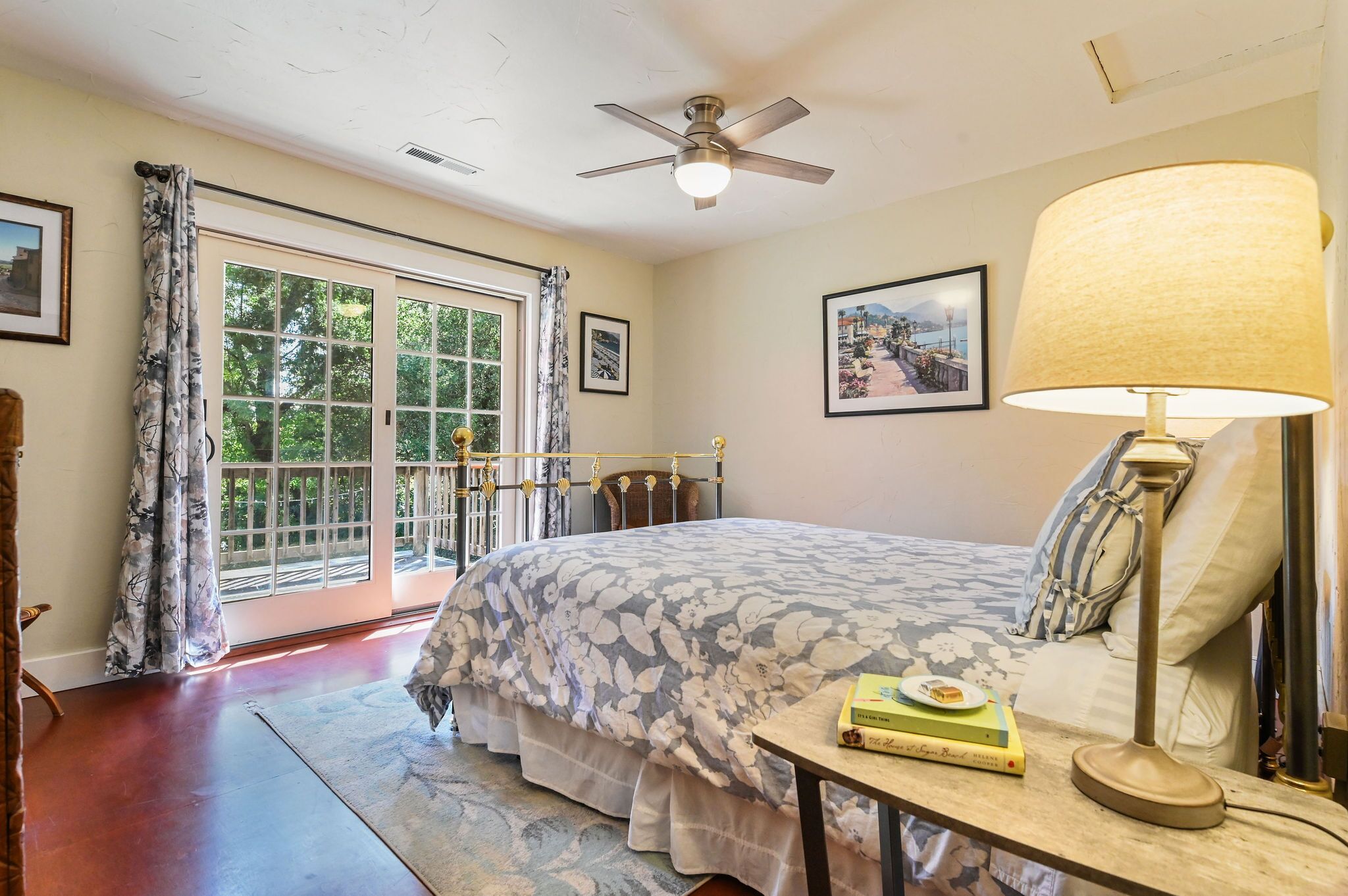 4 chambres, fer et planche à repasser, Wi-Fi gratuit, draps fournis