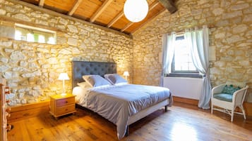 5 Schlafzimmer, Bügeleisen/Bügelbrett, Reisekinderbett, kostenloses WLAN