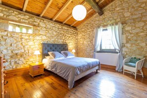 5 Schlafzimmer, Bügeleisen/Bügelbrett, Reisekinderbett, kostenloses WLAN