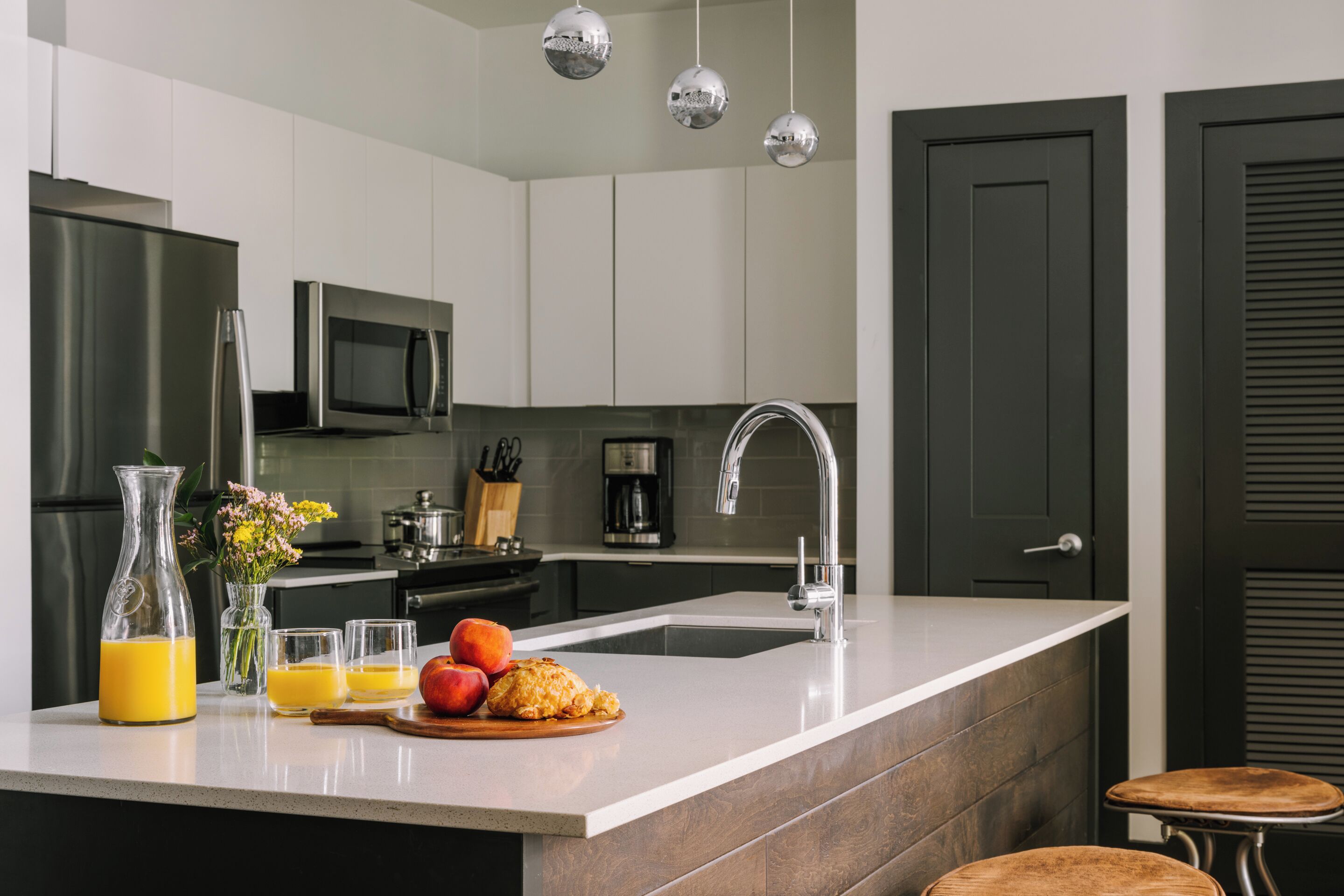 Sonder at Village 21 | One-Bedroom Apartment w/ Balcony