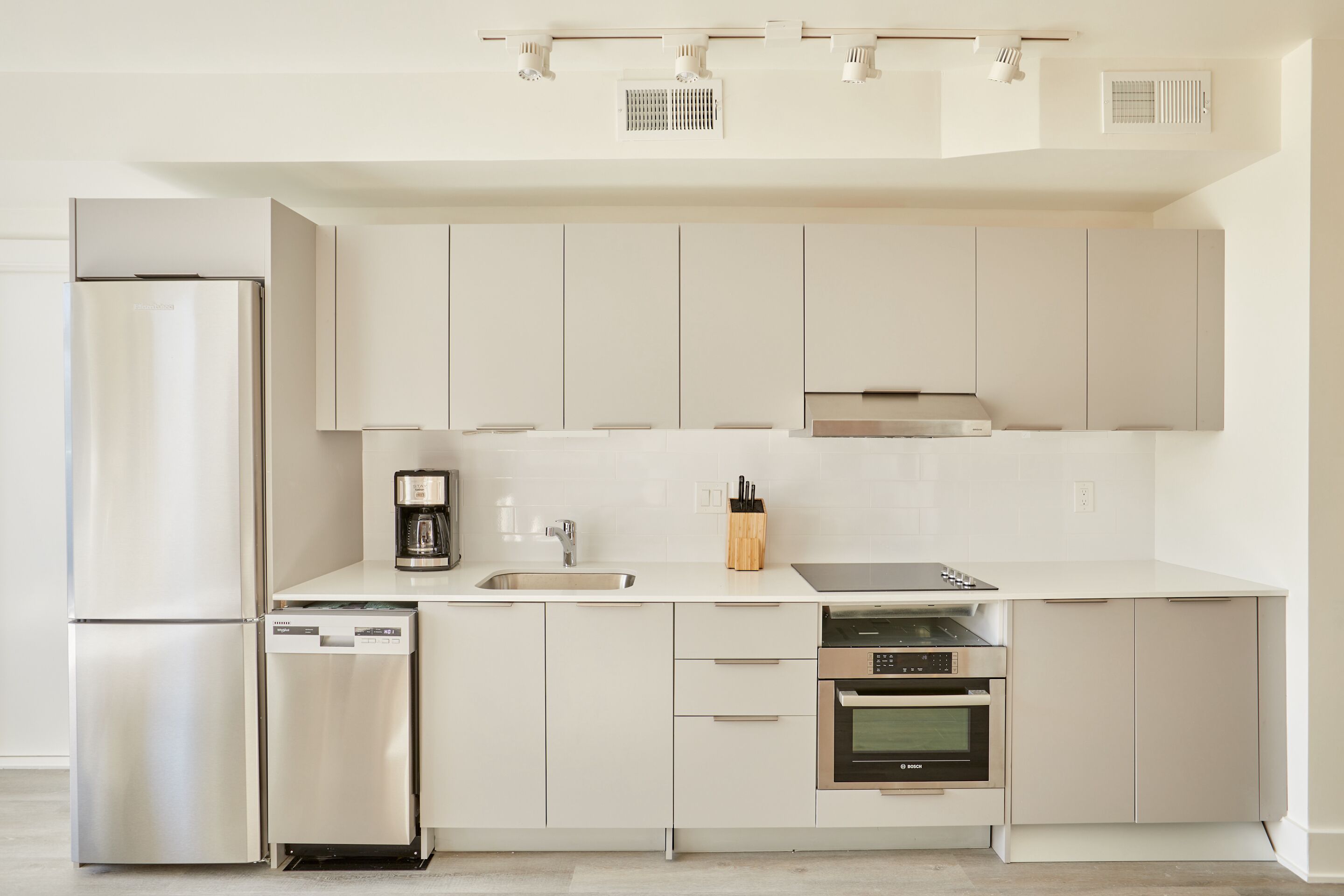 Sonder Callisto | Spacious Studio Apartment