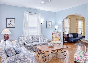 Una Smart TV, libros